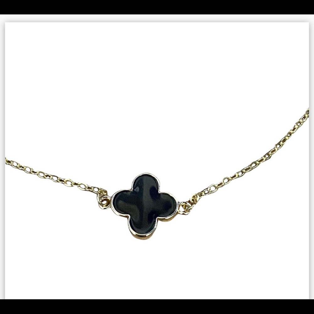 Black onyx clover pendant necklace - Picture 2 of 4